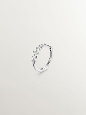 Pendiente individual de aro de oro blanco de 18k con diamantes 0,016 cts