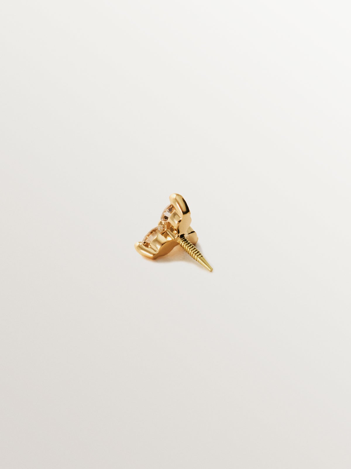 Piercing de oro amarillo de 18K con trébol de diamantes 0,06 cts