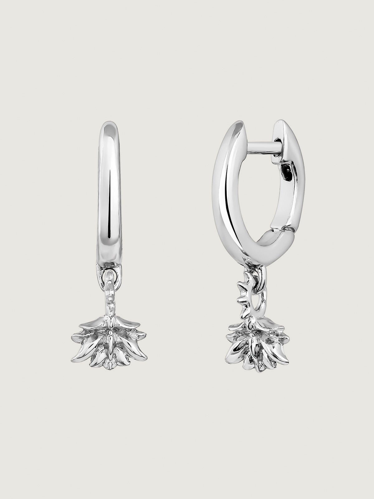 Pendientes de aro pequeños de plata 925 con flor de loto
