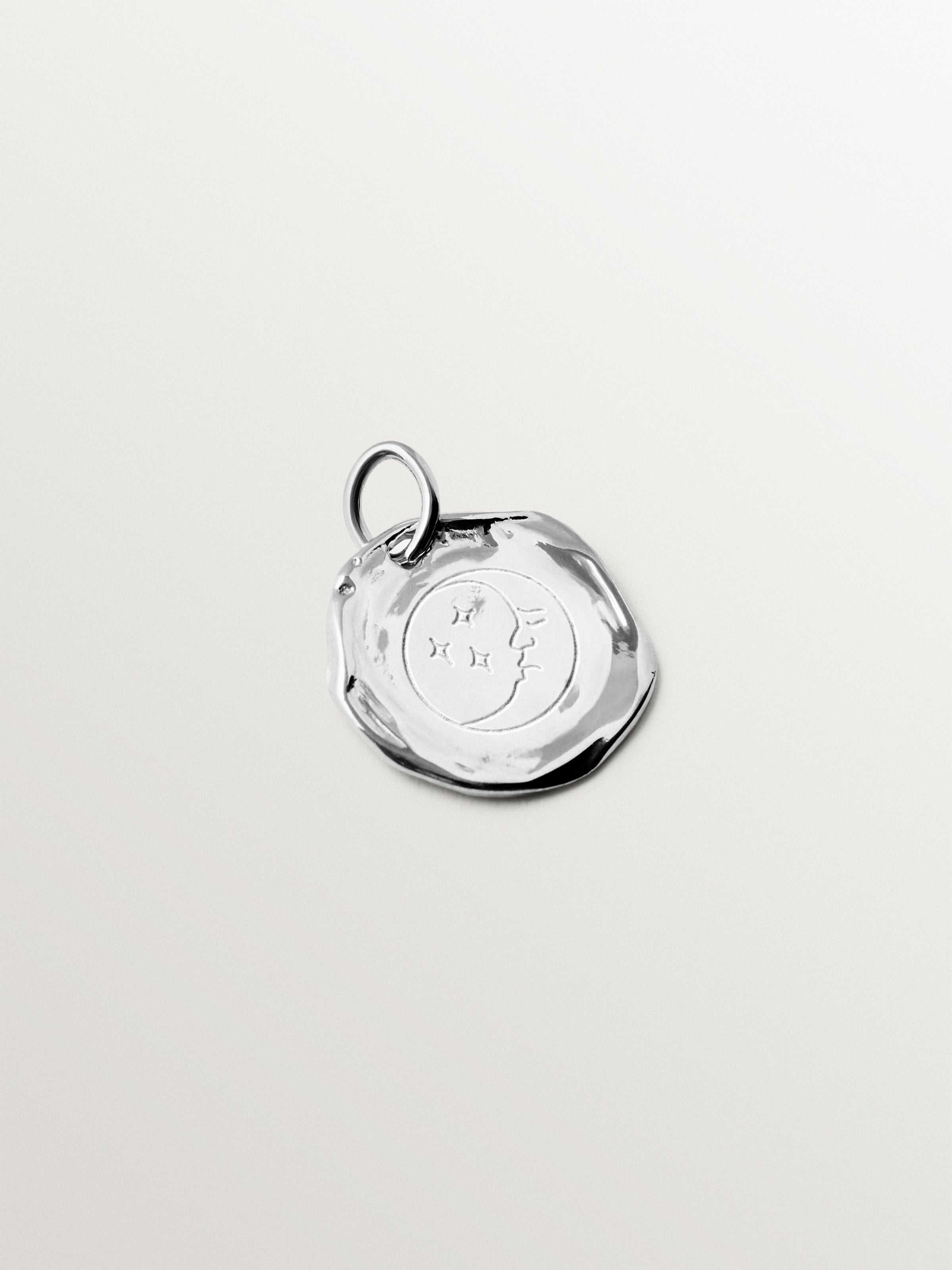 Small customizable charm in 925 silver plated in 18K yellow gold