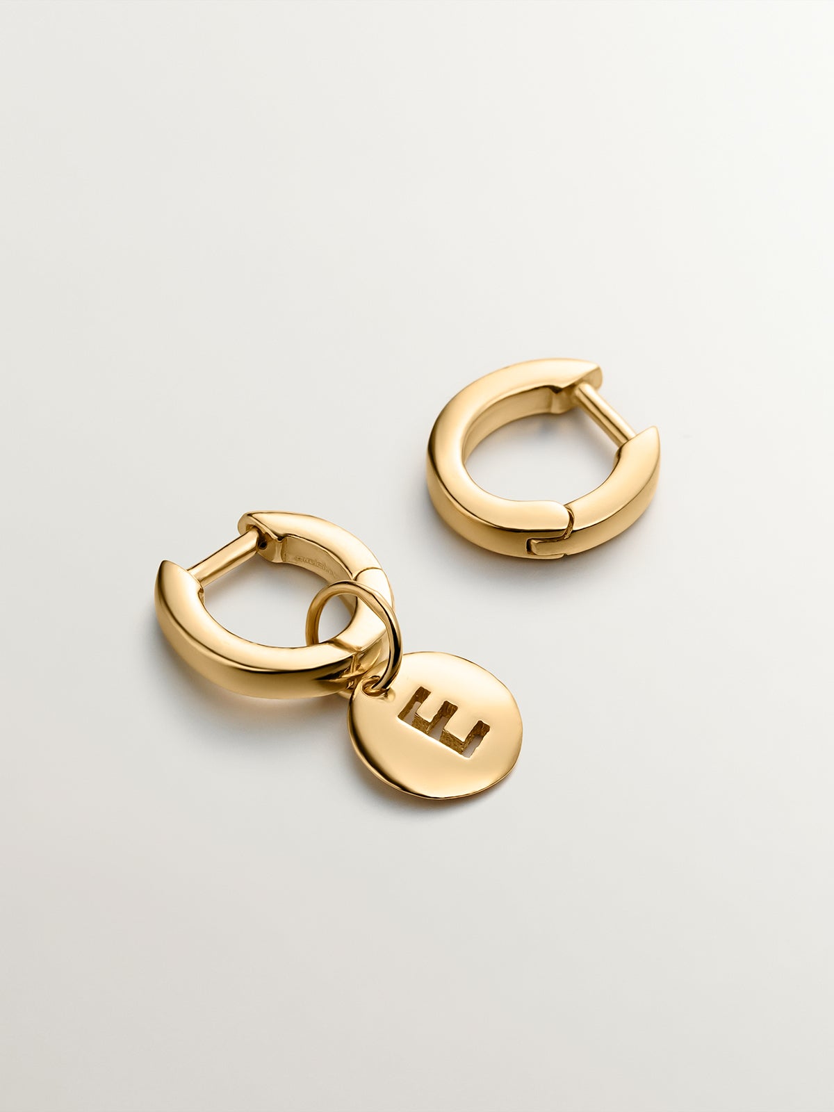 Pendientes de aro pequeños de plata 925 bañada en oro amarillo de 18K