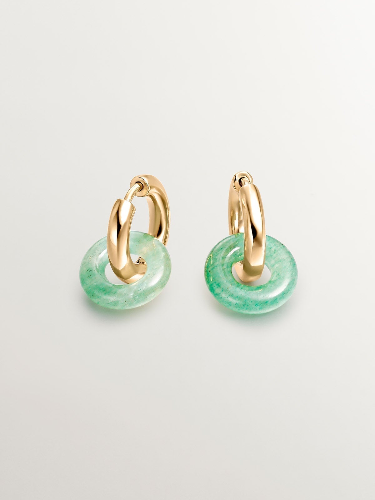Pendientes de aro pequeños de plata 925 bañada en oro amarillo de 18K con aventurina verde
