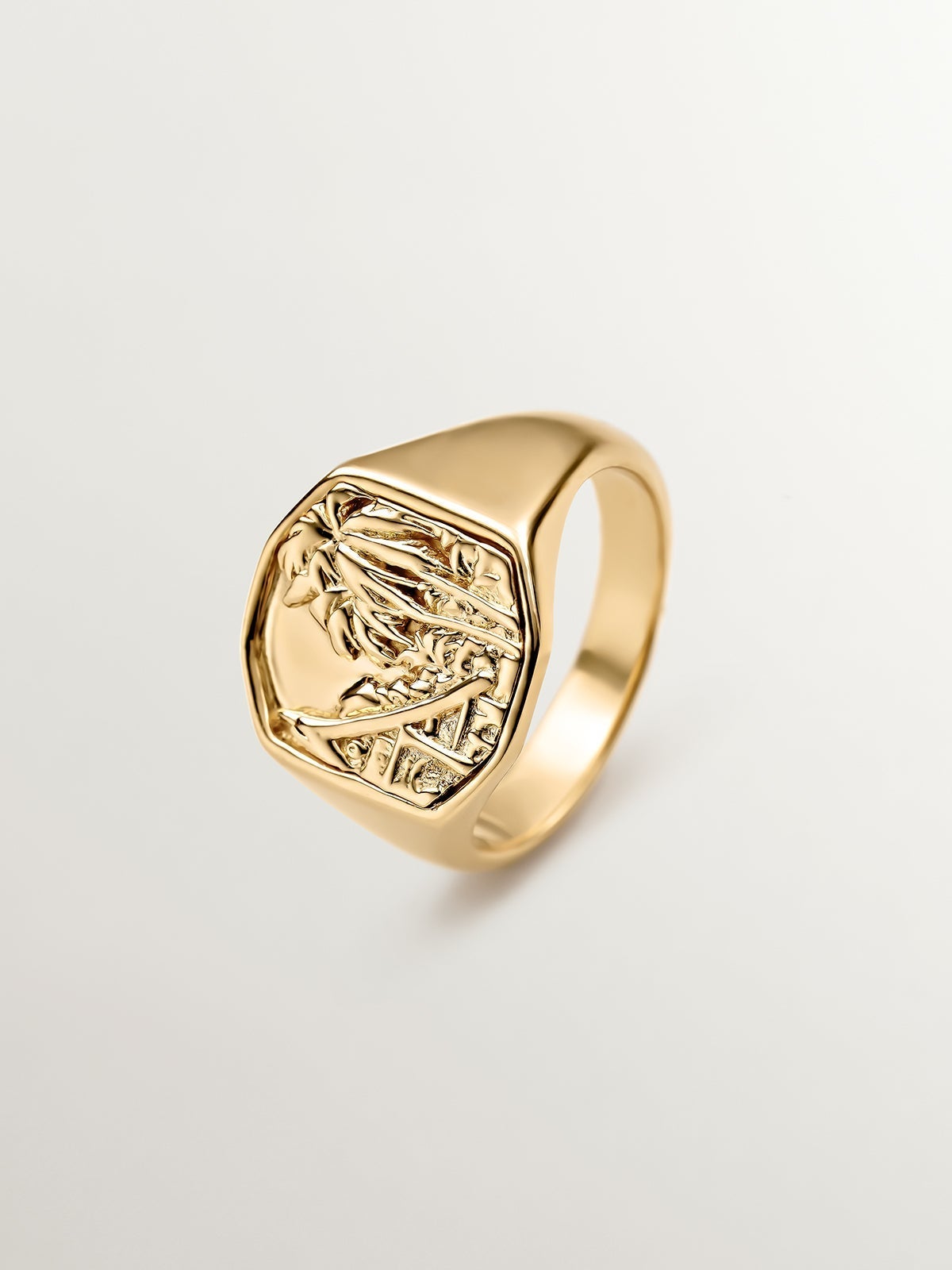 Anillo ancho tipo sello de plata 925 bañada en oro amarillo de 18K con paisaje