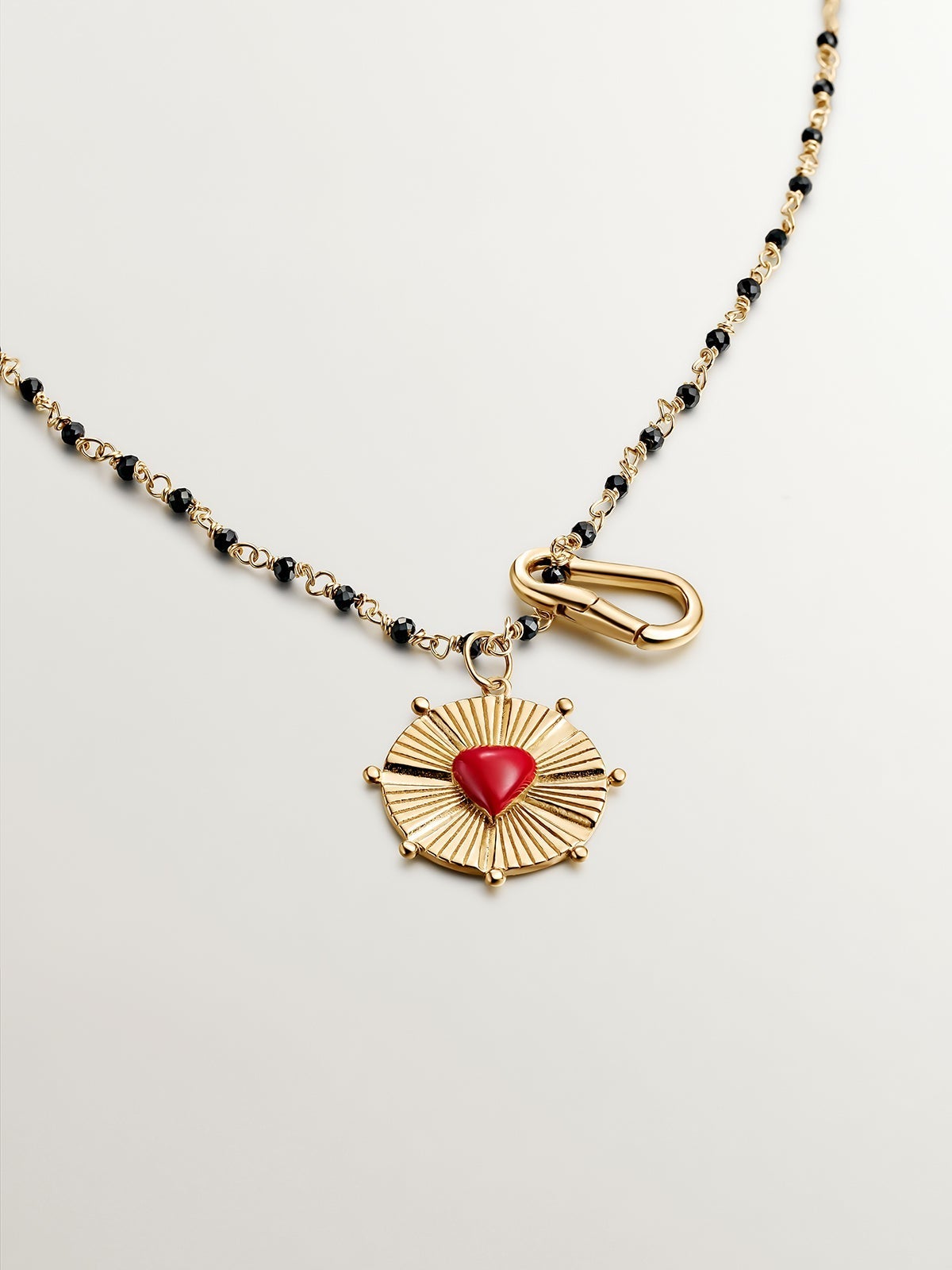 Charm mosquetón de plata 925 bañada en oro amarillo de 18K