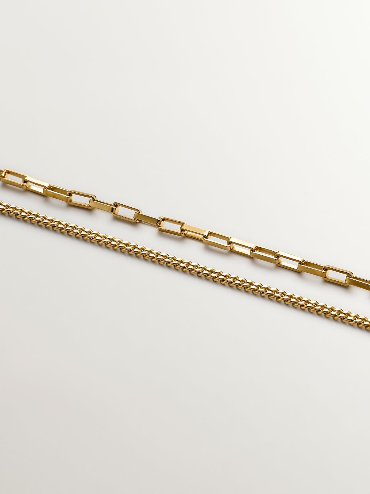 Colgante bicolor de plata 925 y plata 925 bañada en oro amarillo de 18K con formas geométricas