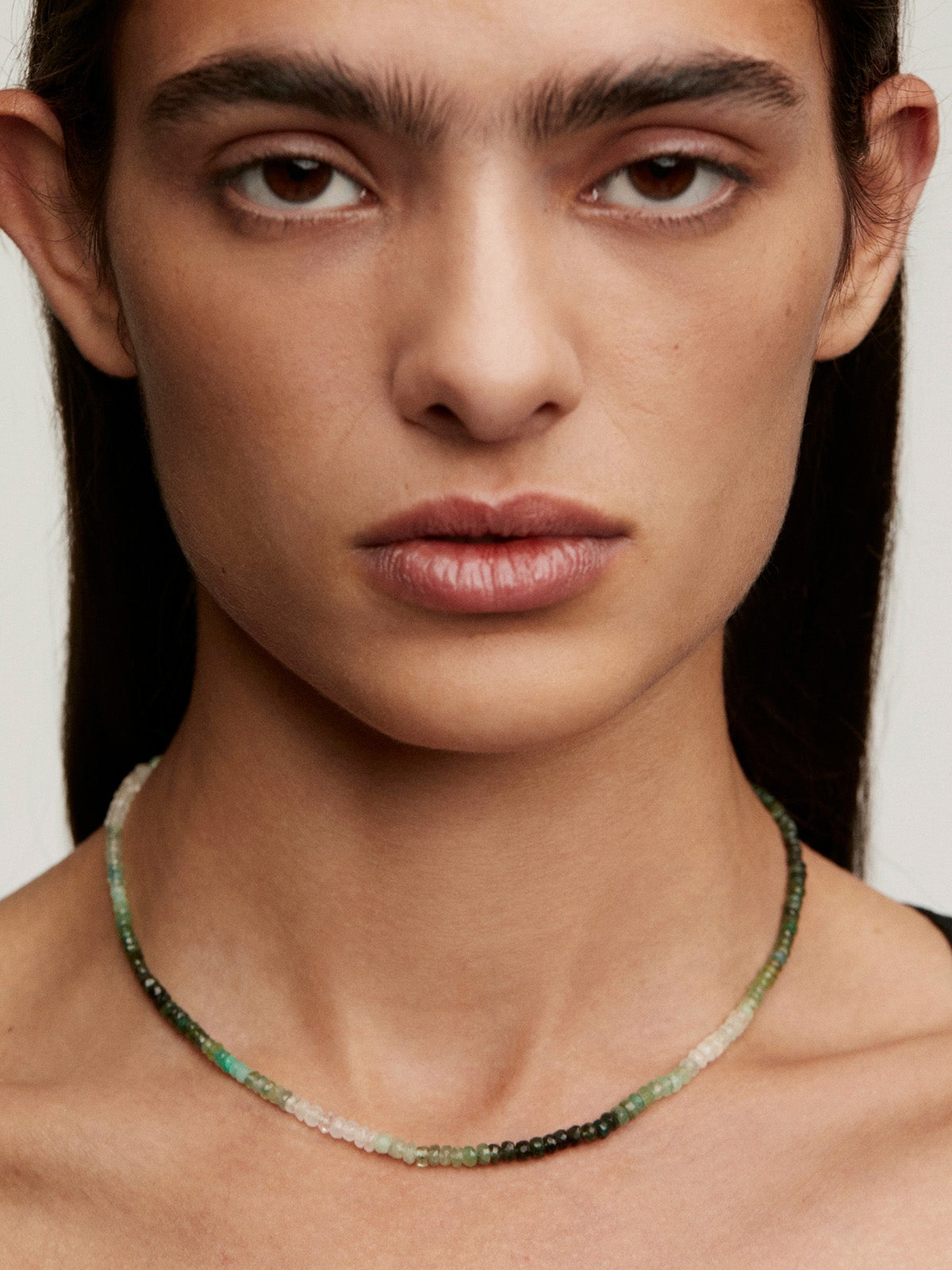 Collar de plata 925 bañada en oro amarillo de 18K con esmeraldas