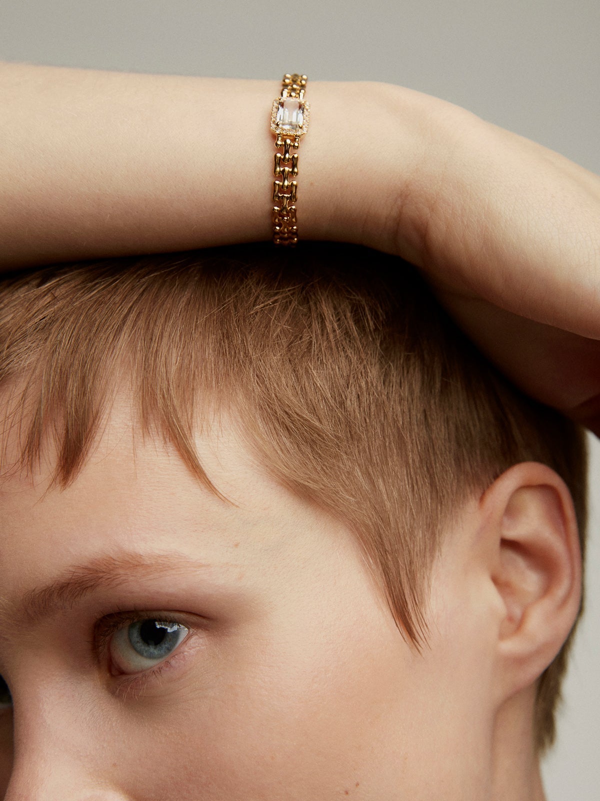 Pulsera de eslabones panter de plata 925 bañada en oro amarillo de 18K con topacios blancos