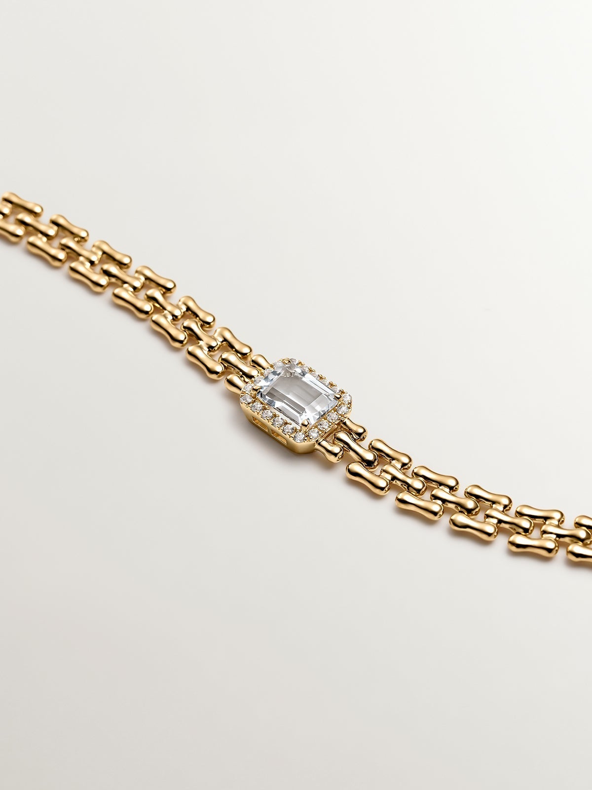 Pulsera de eslabones panter de plata 925 bañada en oro amarillo de 18K con topacios blancos