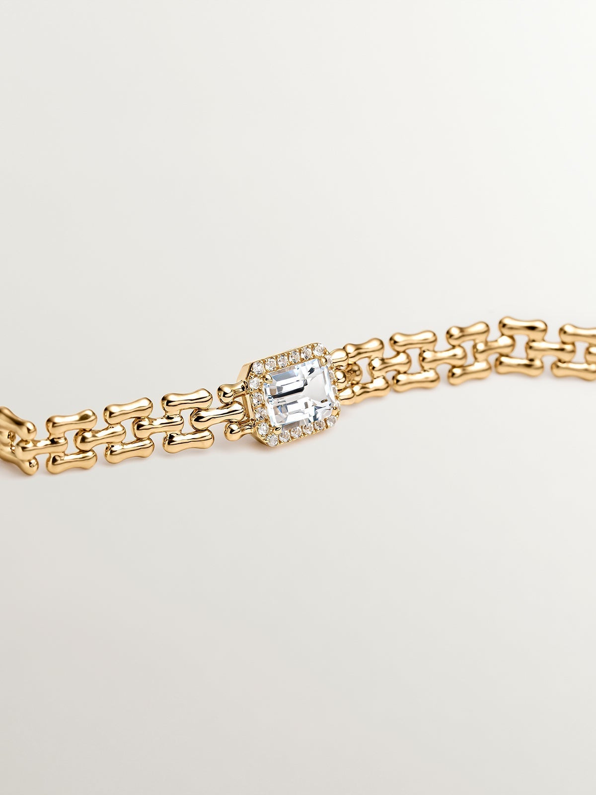 Pulsera de eslabones panter de plata 925 bañada en oro amarillo de 18K con topacios blancos