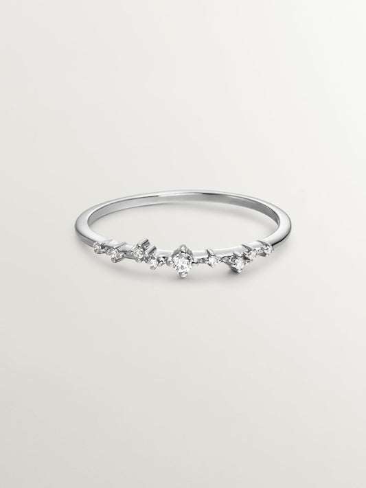 Anillo de oro blanco de 18K con diamantes