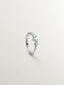 Pendiente individual pequeño de aro de oro blanco de 18K con diamantes