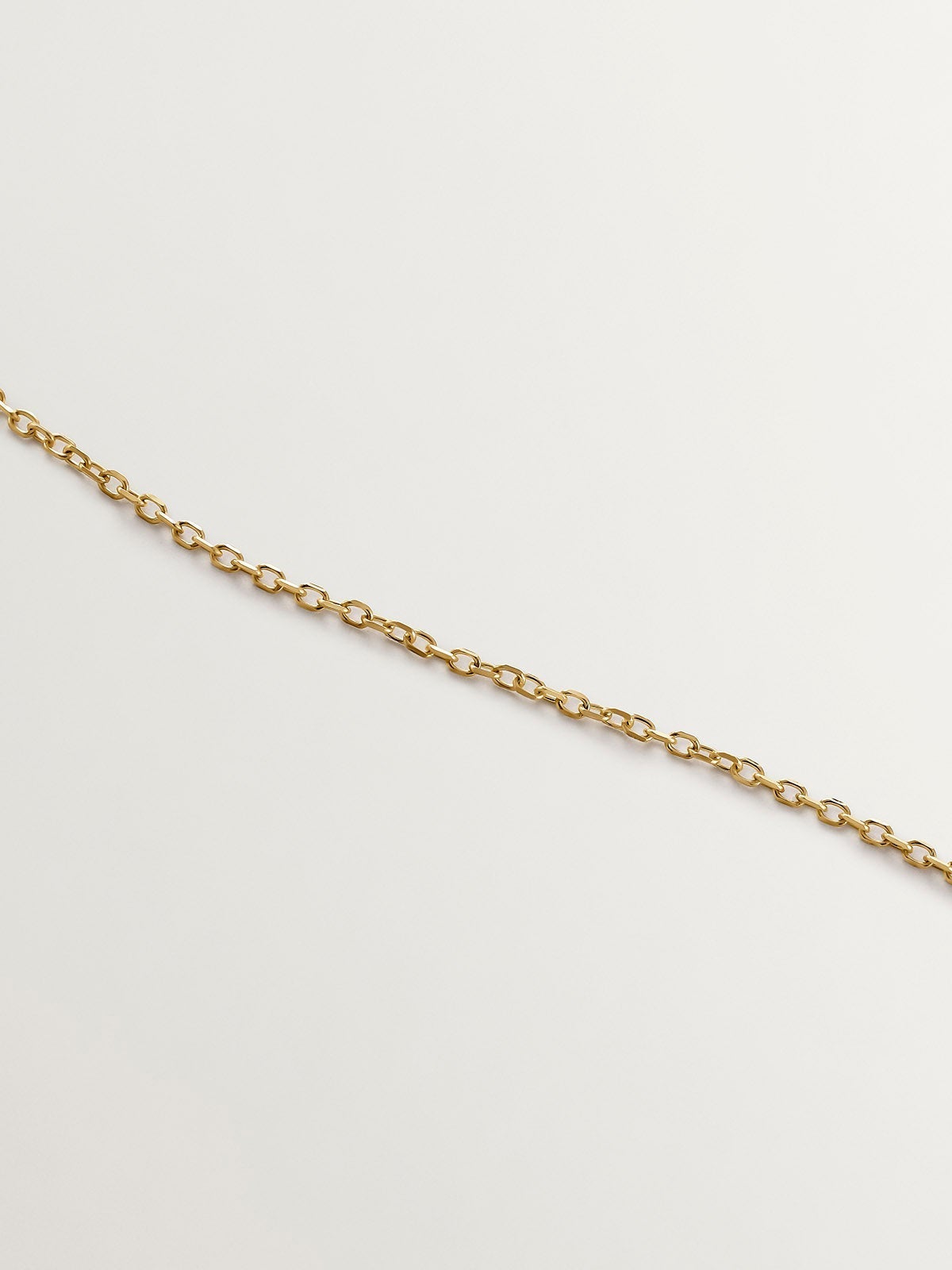 Collar de oro amarillo de 9K con zafiro, esmeralda, rubí y diamantes