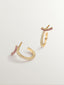 Pendientes de aro pequeños de plata 925 bañada en oro amarillo de 18K con topacios blancos y rodolitas rosas