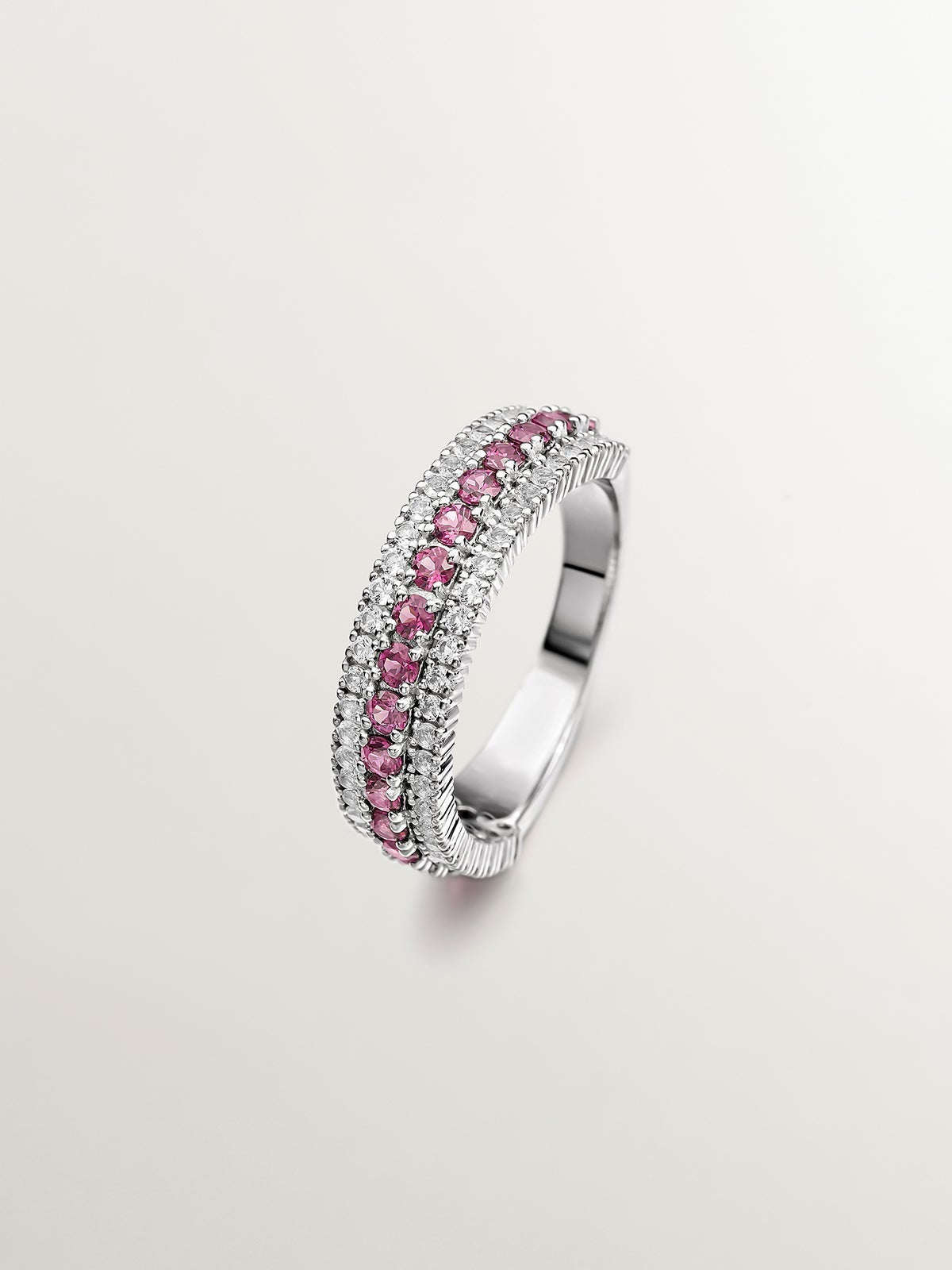 Anillo de plata 925 con rodolita rosa y topacios blancos