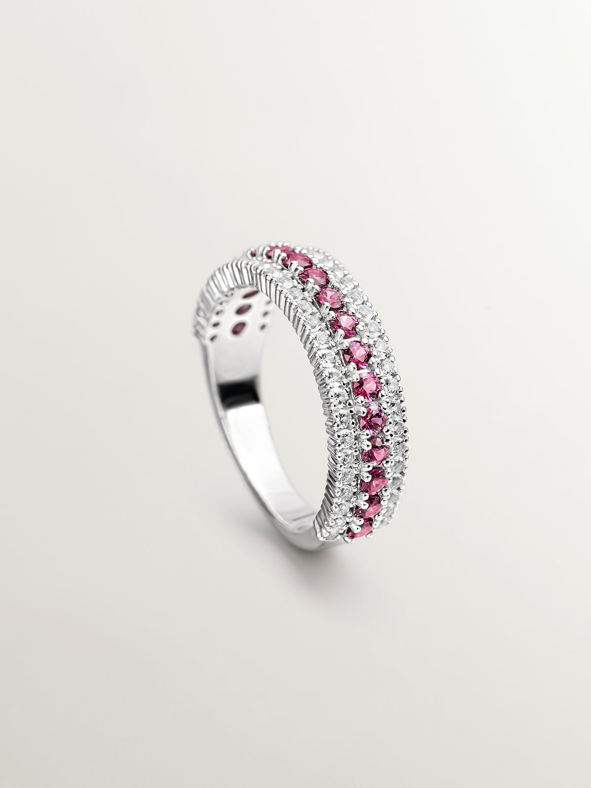 Anillo de plata 925 con rodolita rosa y topacios blancos