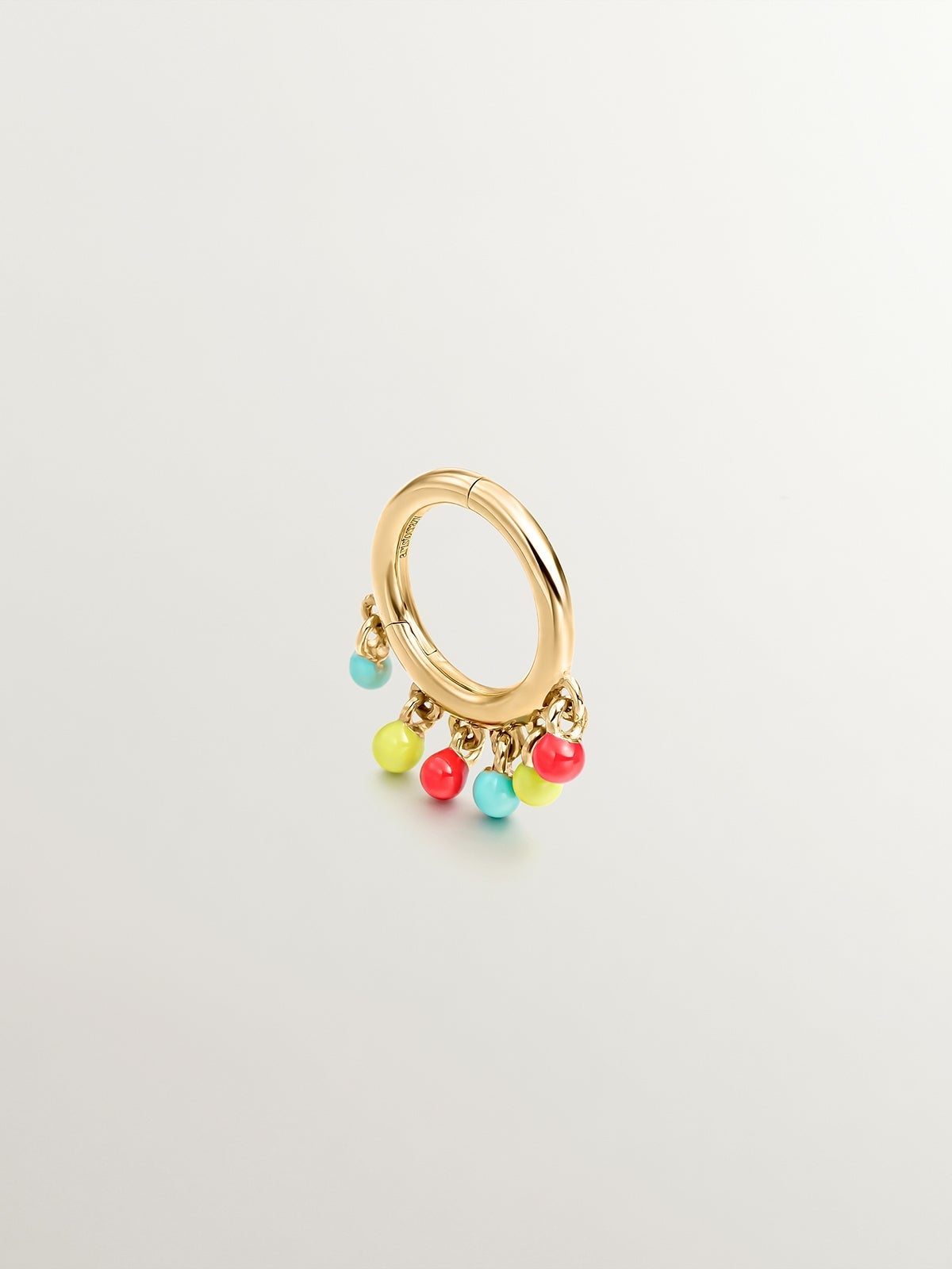 Pendiente individual de aro de oro amarillo de 9K con bolitas de esmalte multicolor