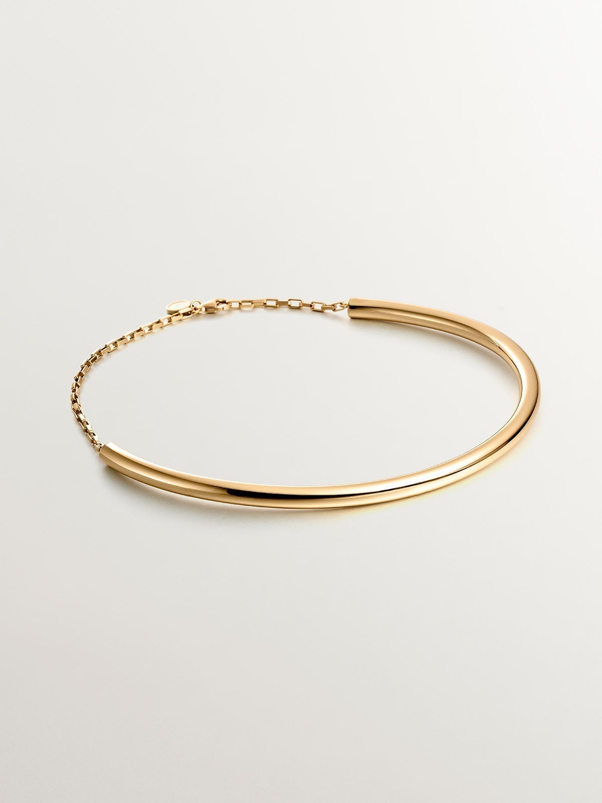 Collar tipo choker de plata 925 bañada en oro amarillo de 18K