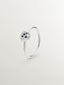Anillo de plata 925 con relieve y espinelas negras