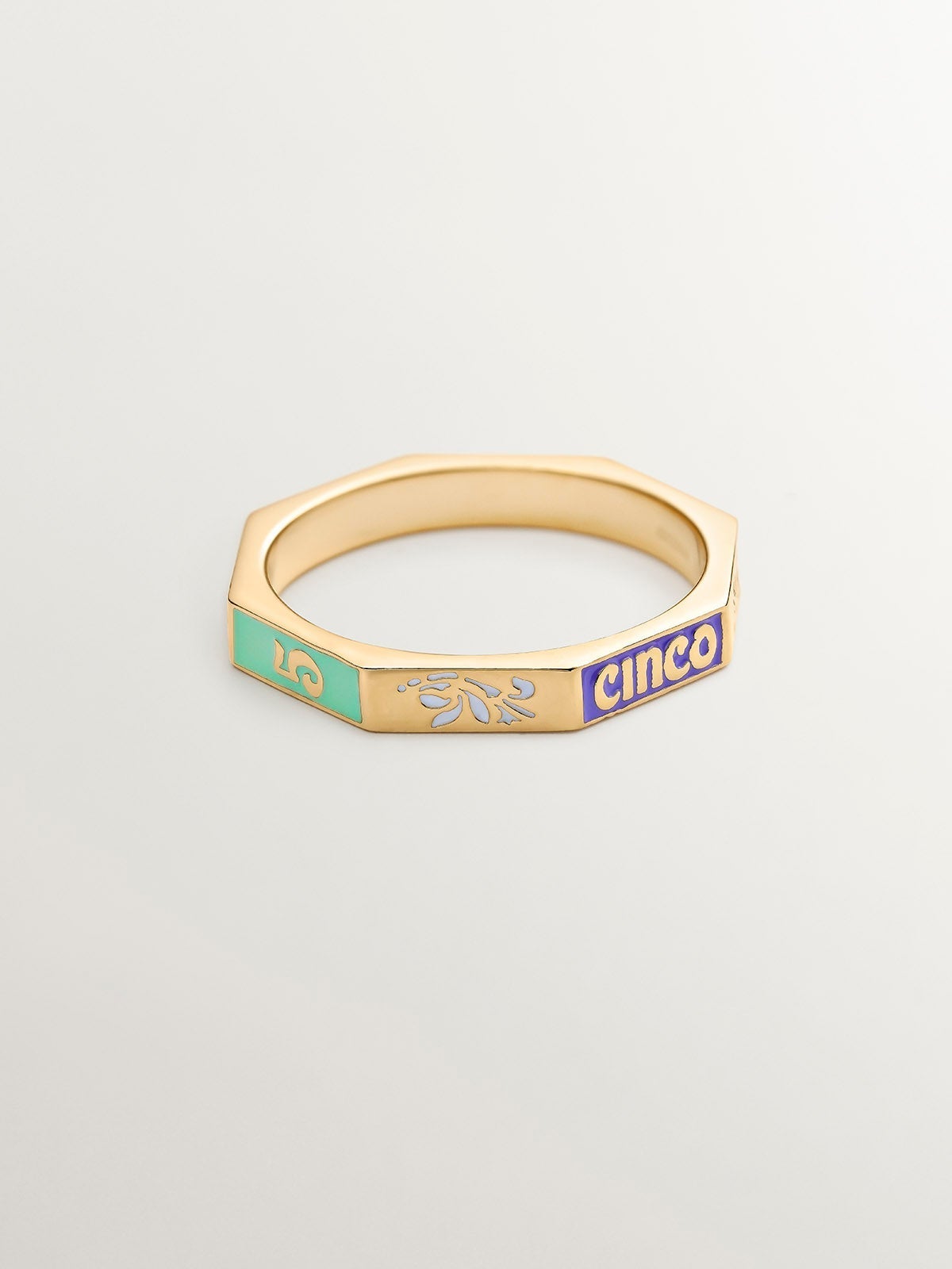 Anillo de plata 925 bañada en oro amarillo de 18K con esmalte de colores y número cinco
