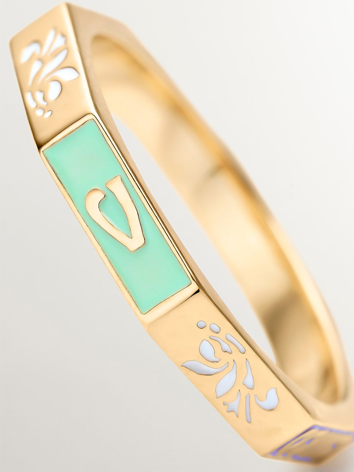 Anillo de plata 925 bañada en oro amarillo de 18K con esmalte de colores y número cinco