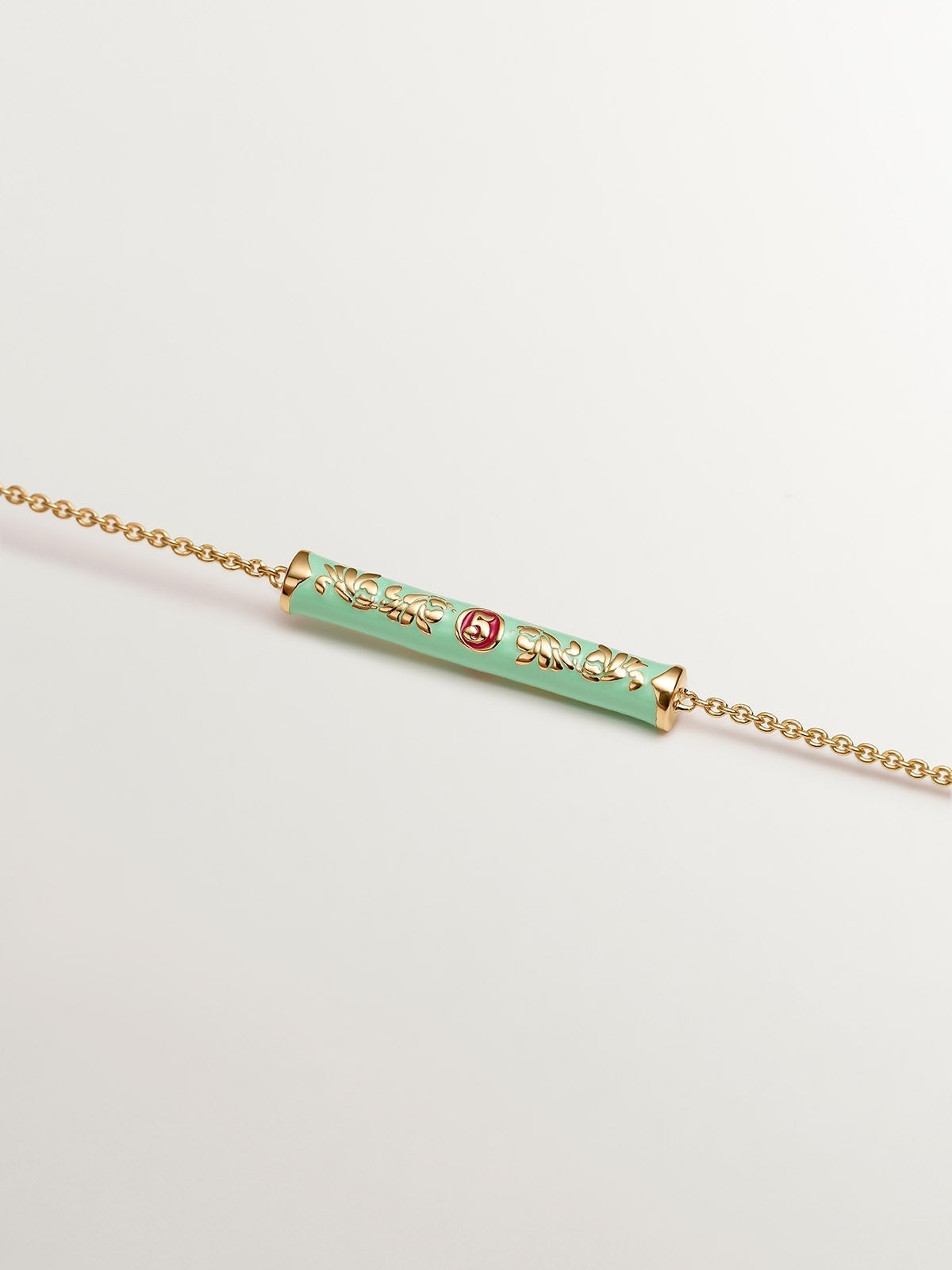 Pulsera de plata 925 bañada en oro amarillo de 18K con esmalte de colores y número cinco