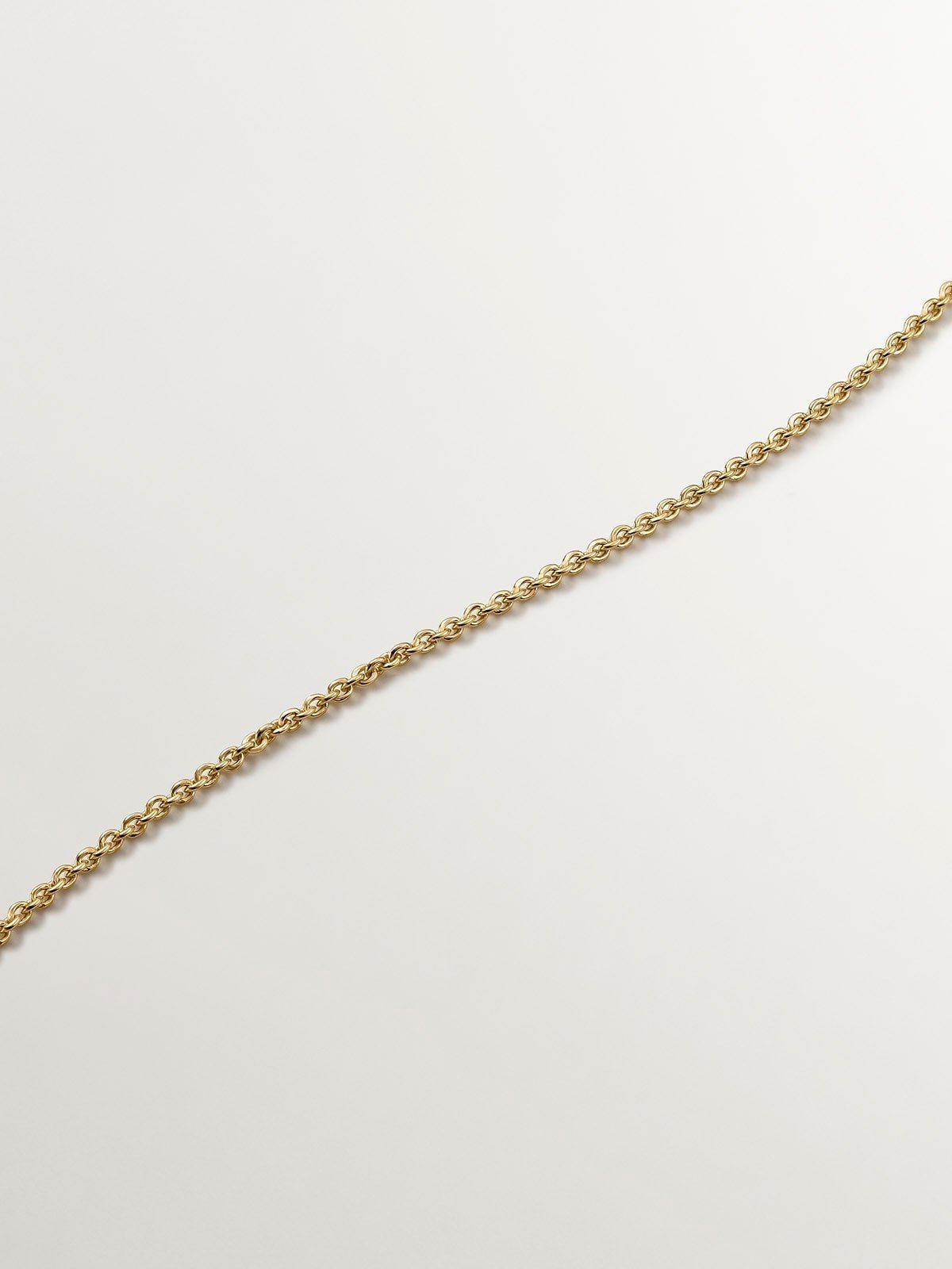 Collar de plata 925 bañada en oro amarillo de 18K con esmalte de colores y número cinco