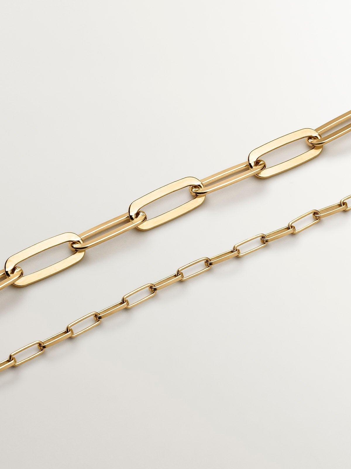 Collar de eslabones ajustable de plata 925 bañada en oro amarillo de 18K con esmalte multicolor y números