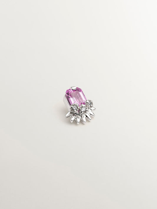Piercing de oro blanco de 18k con zafiro rosa central y diamantes
