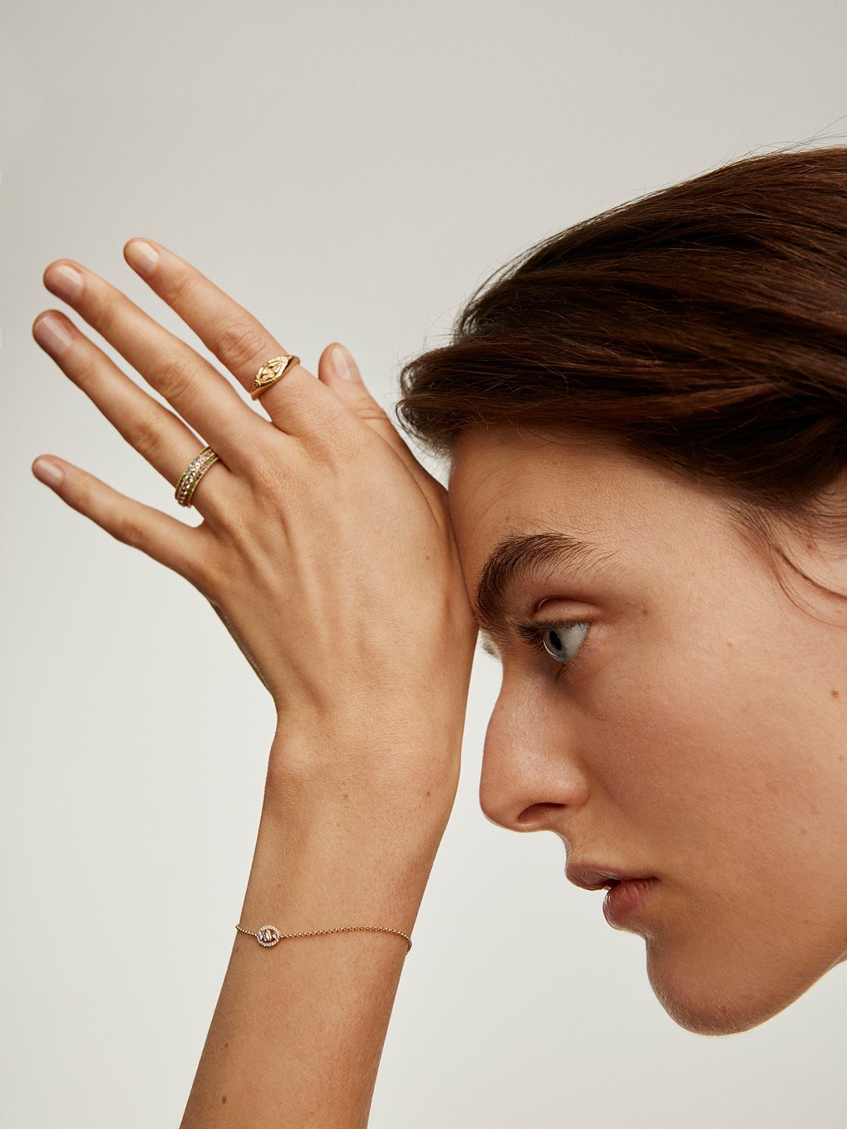 Pulsera de oro amarillo de 18kt con motivo de diamante ovalado