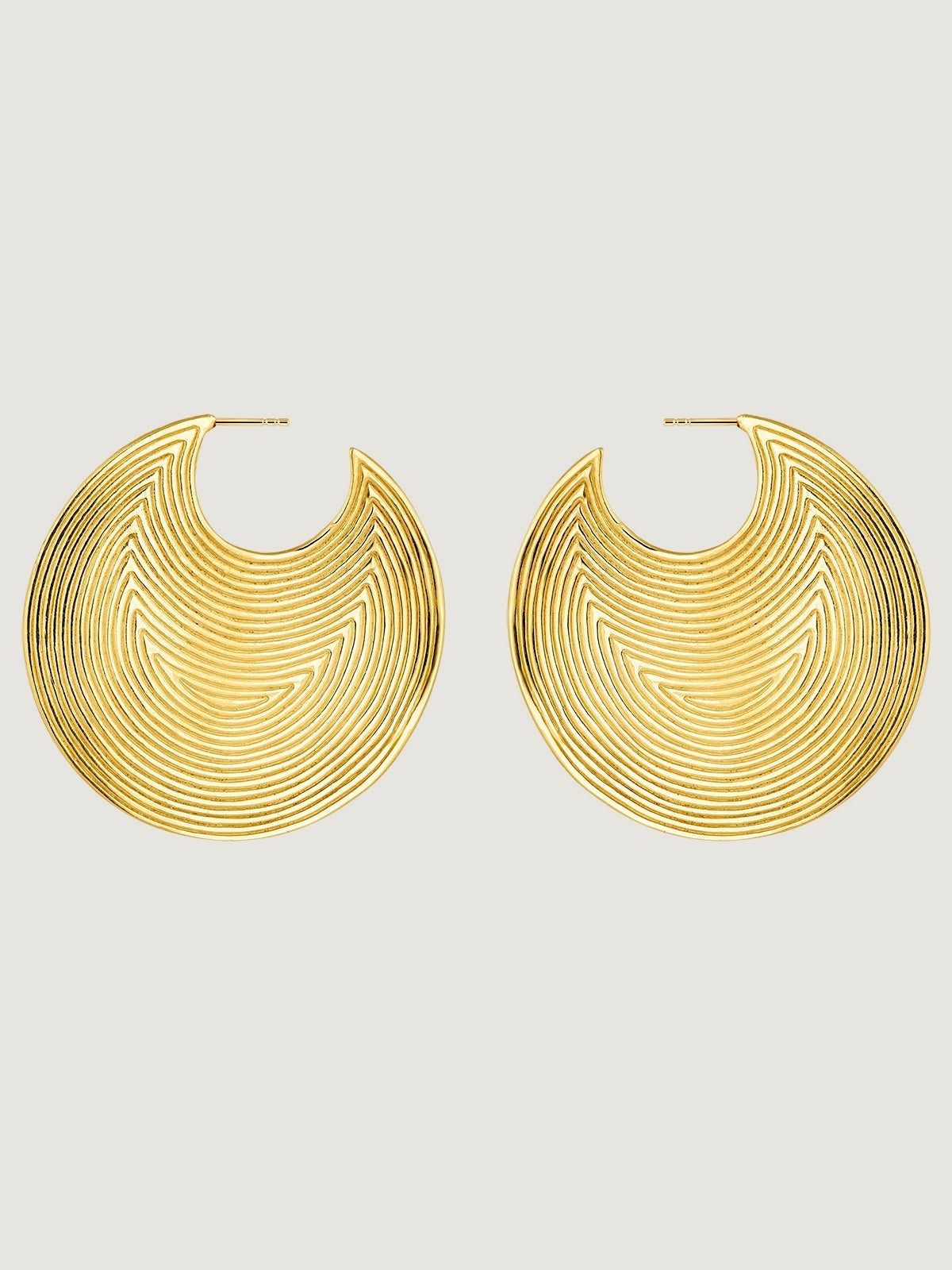 Pendientes de aro grande de plata 925 bañada en oro amarillo de 18K con relieve