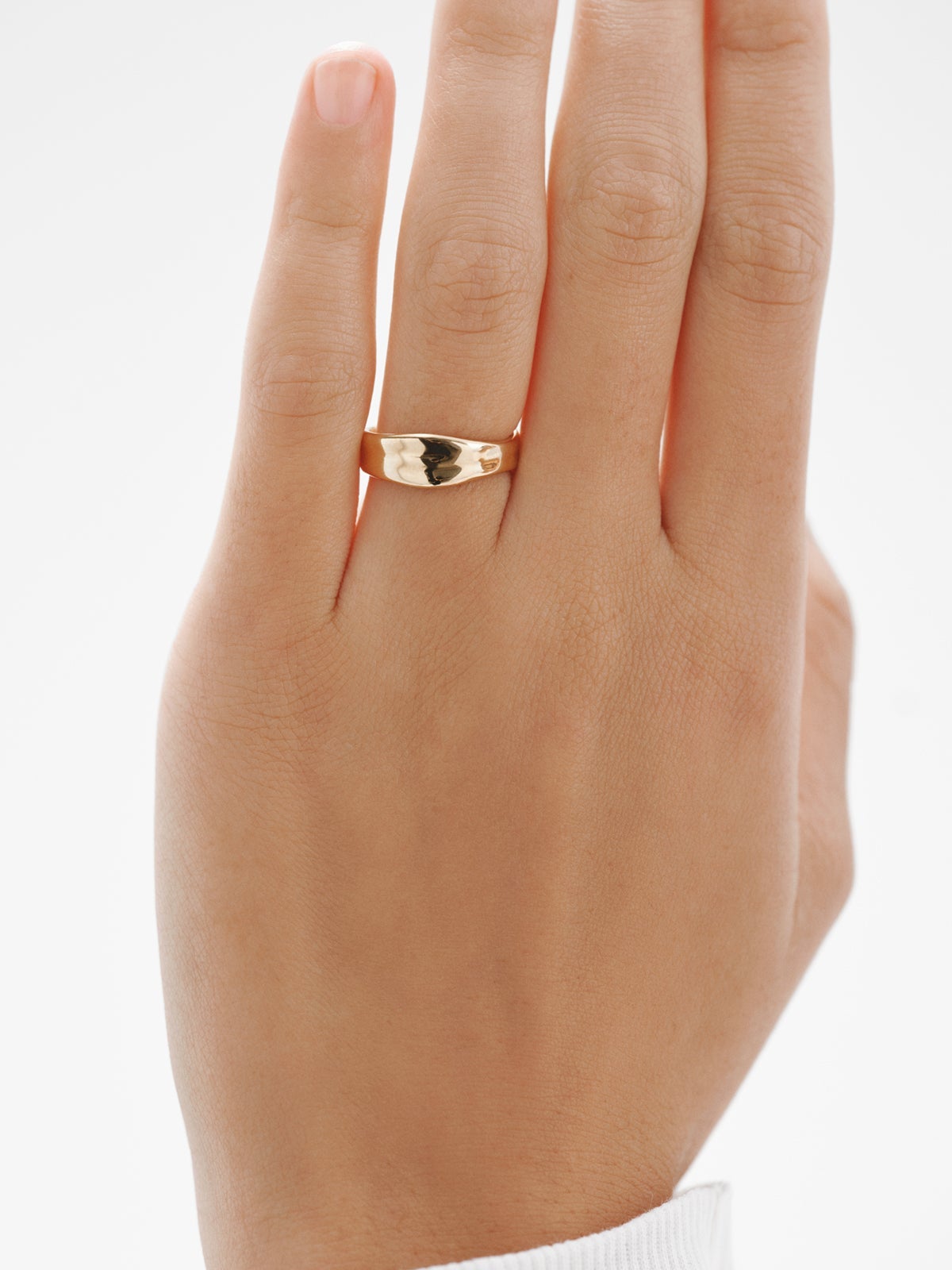 Anillo irregular de plata 925 bañada en oro amarillo de 18K
