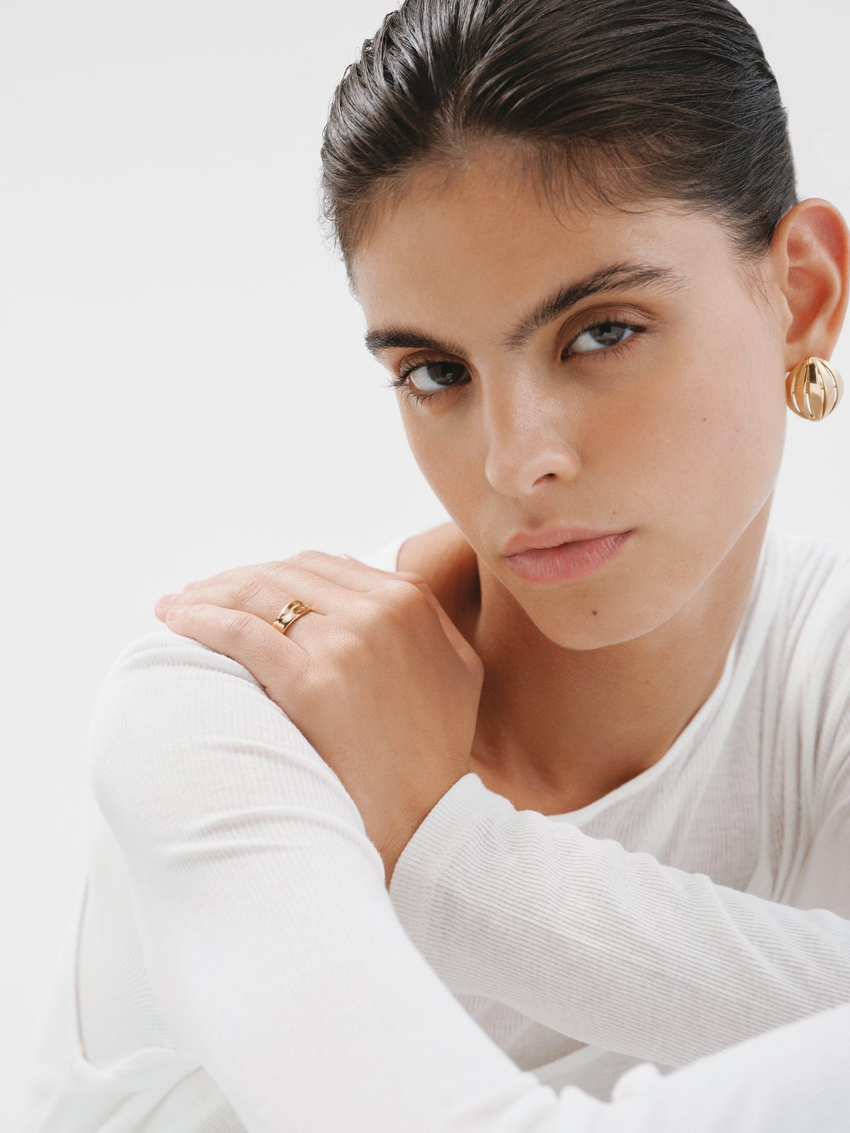 Anillo irregular de plata 925 bañada en oro amarillo de 18K