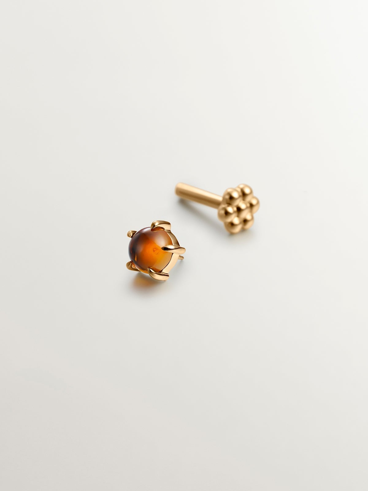 Pendiente individual de oro de 18K con citrino naranja
