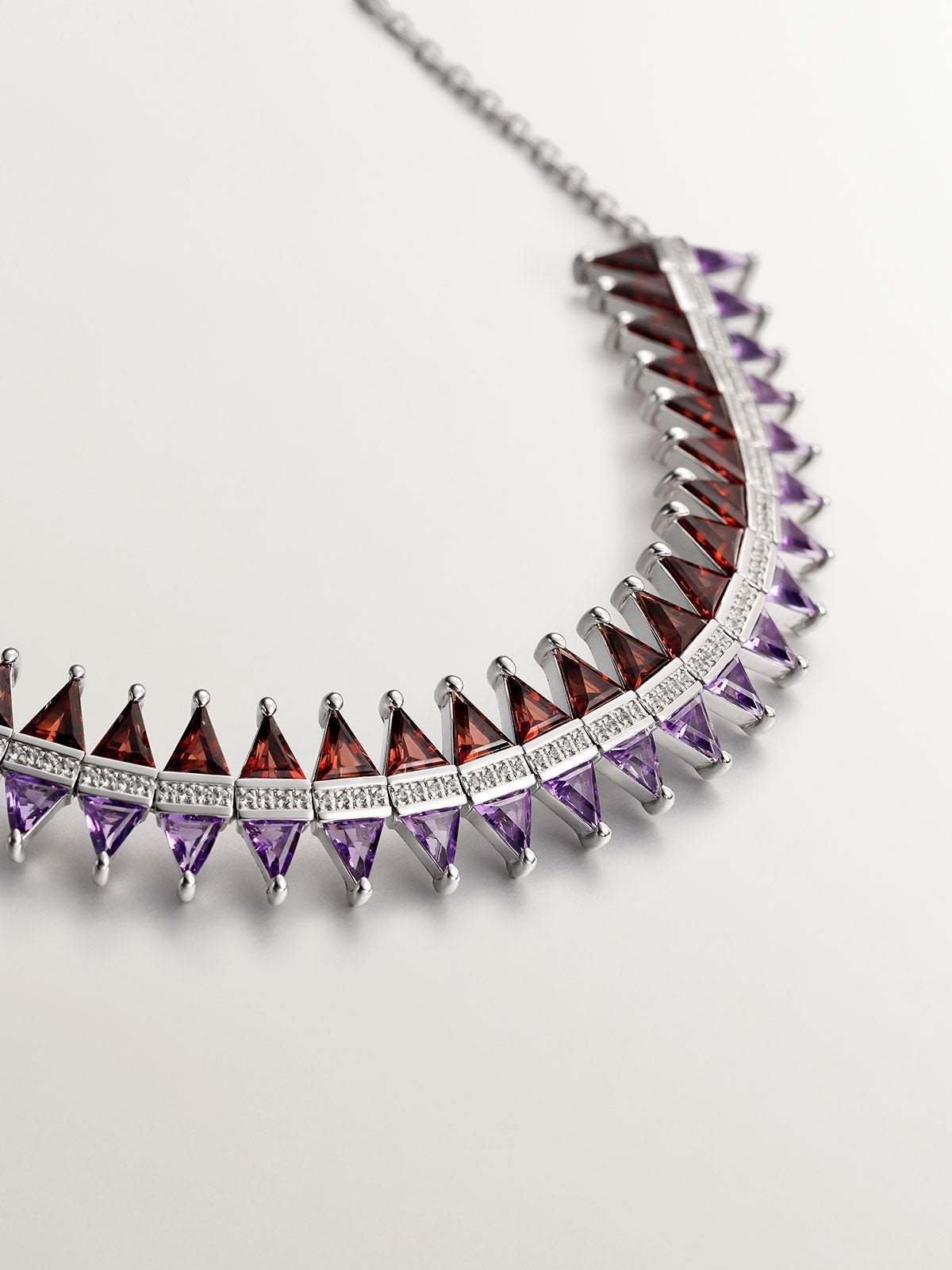 Choker de plata 925 con granates, amatistas moradas y zafiros blancos