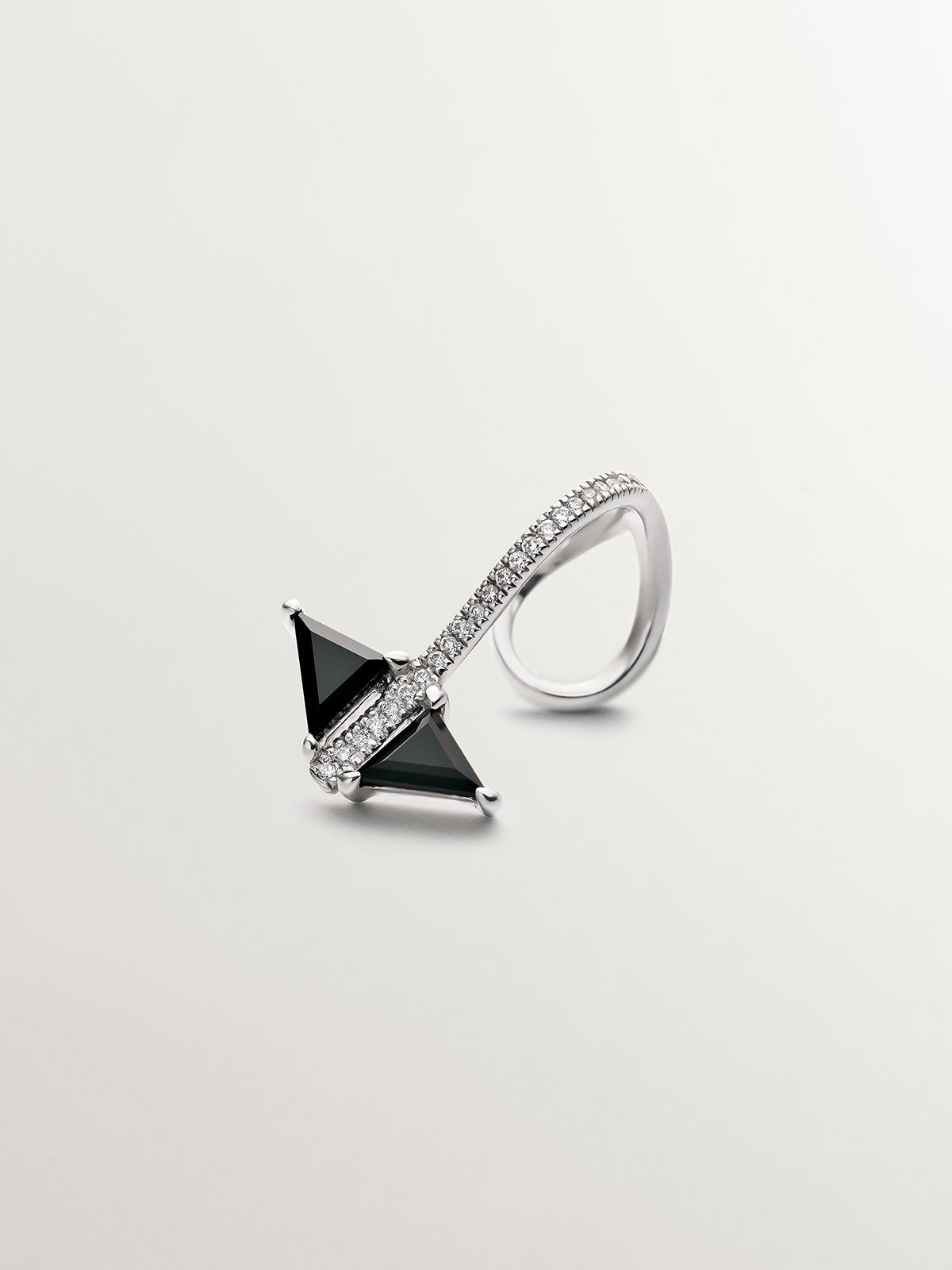 Lip cuff para labio de plata 925 con ónix negro y diamantes