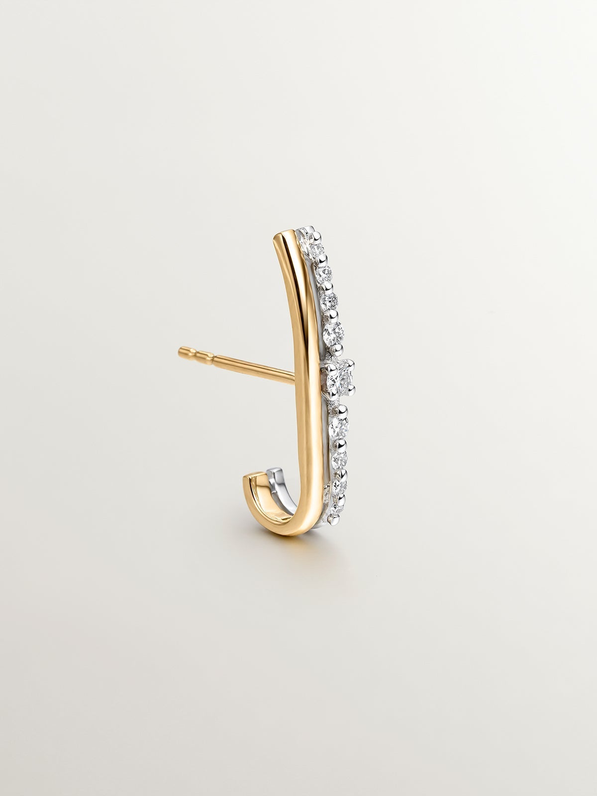 Pendiente individual trepador derecho de oro amarillo y blanco de 18K con diamantes