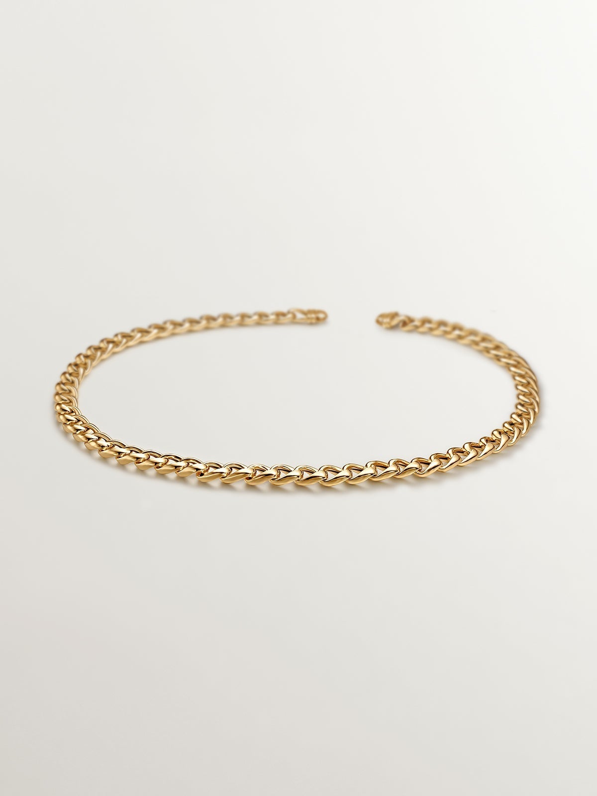 Cadena de eslabones barbados de plata 925 bañada en oro amarillo de 18K