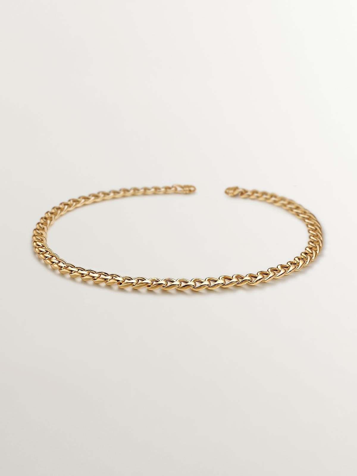 Cadena de eslabones barbados de plata 925 bañada en oro amarillo de 18K