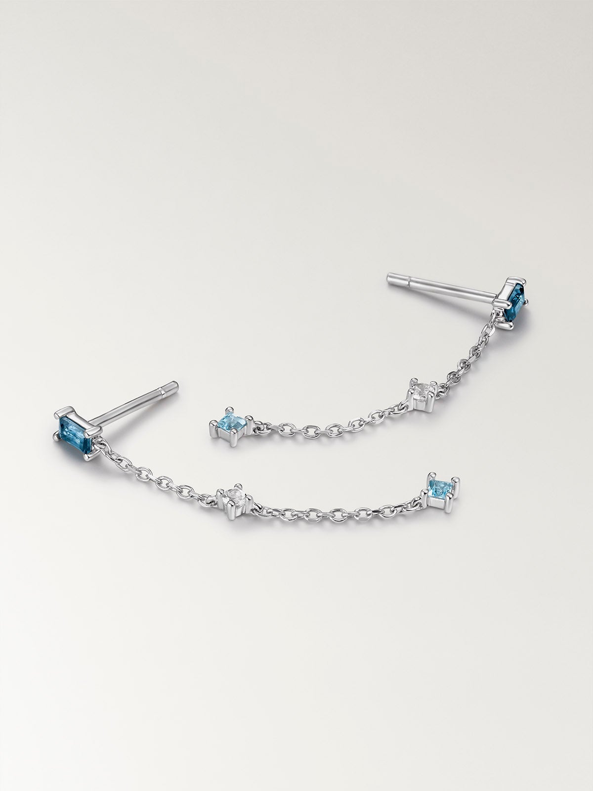 Pendientes largos de cadena de plata 925 con topacios azules y blancos