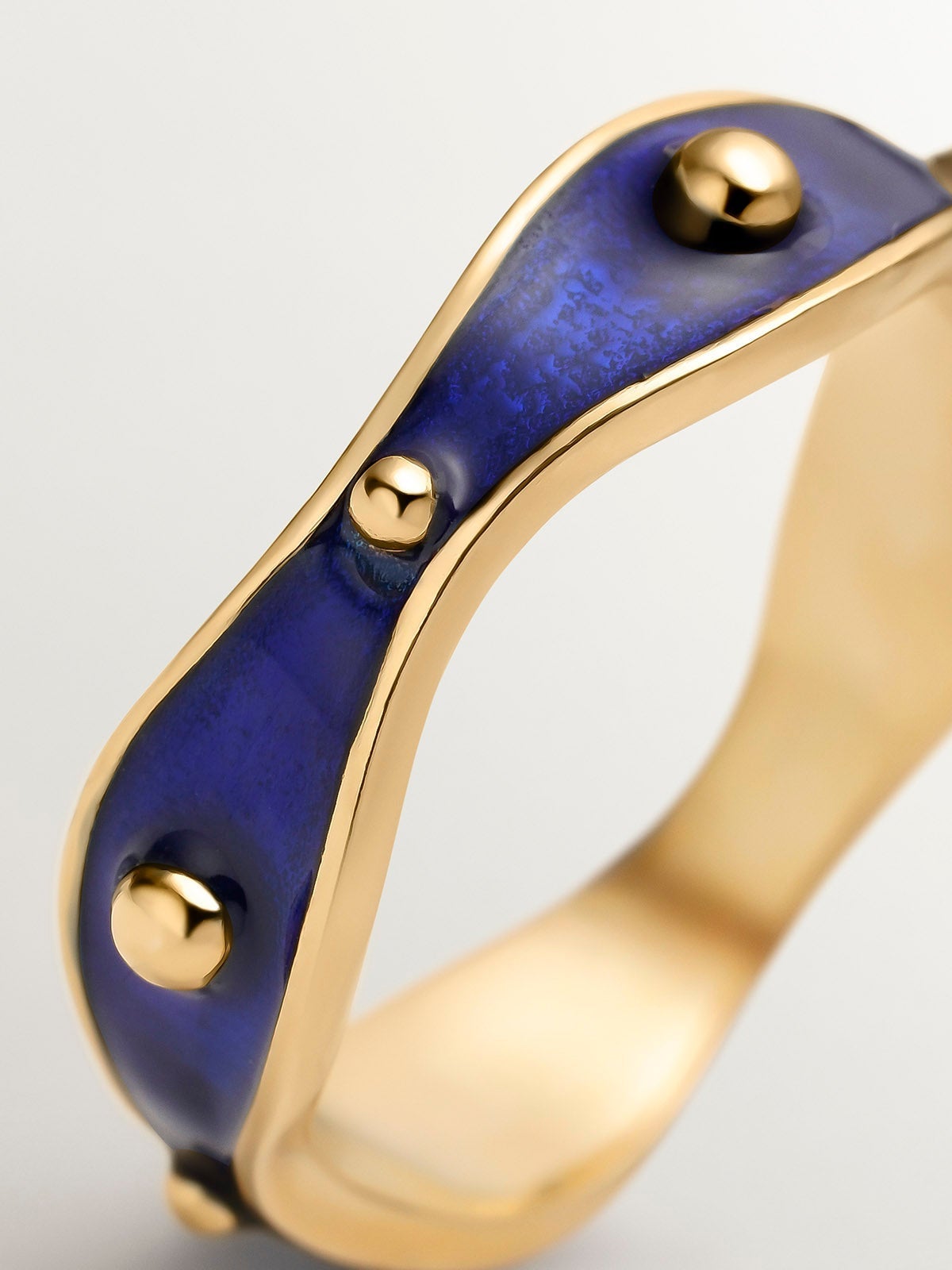 Anillo de Plata Bañada en Oro de 18kt con Esmalte Azul de la Colección RUSH