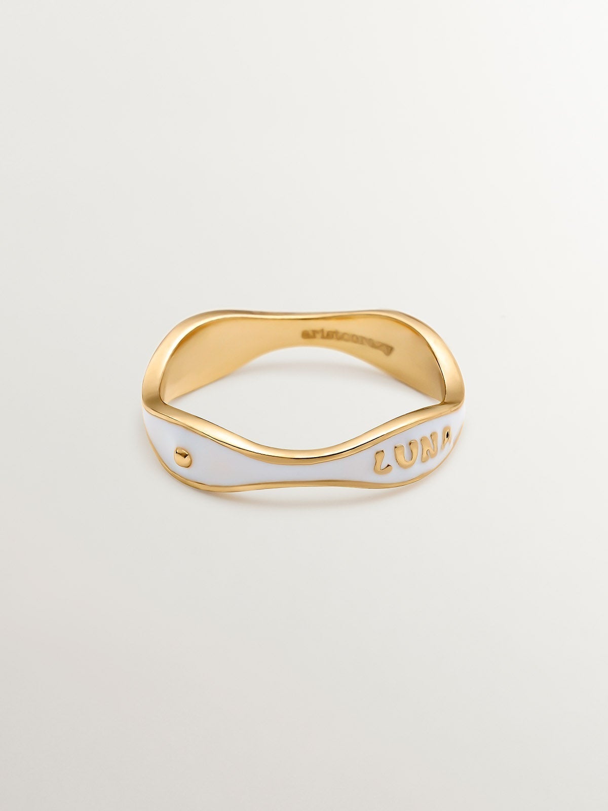 Anillo de Plata Bañada en Oro de 18kt con Esmalte Blanco de la Colección RUSH