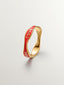 Anillo de plata bañada en oro de 18kt con esmalte rojo