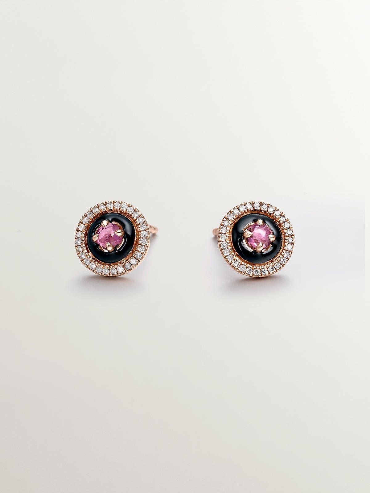 Pendientes de plata 925 bañada en oro rosa de 18K con diamantes, rodolitas rosas y esmalte negro