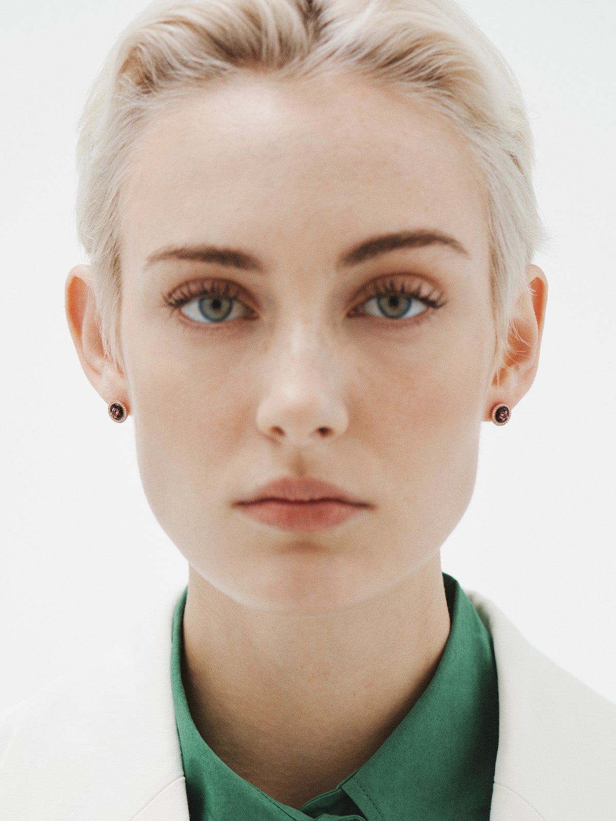 Pendientes de plata 925 bañada en oro rosa de 18K con diamantes, rodolitas rosas y esmalte negro