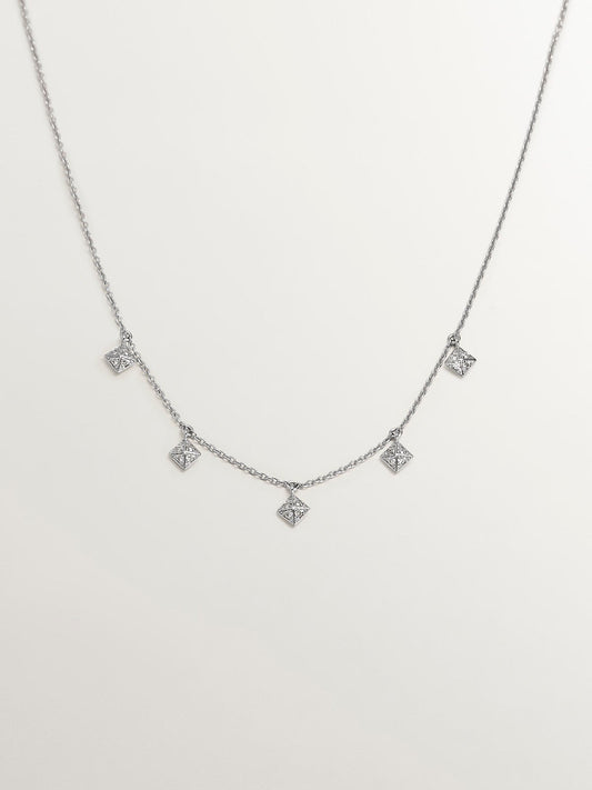 Collar de oro blanco de 18K con formas geométricas y diamantes