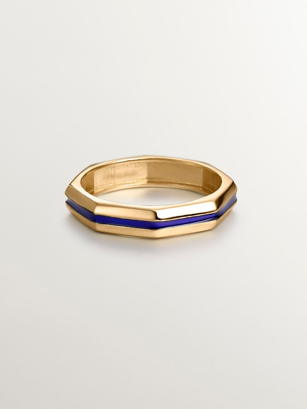 Anillo de plata 925 bañada en oro amarillo de 18K con acabado geométrico y esmalte azul