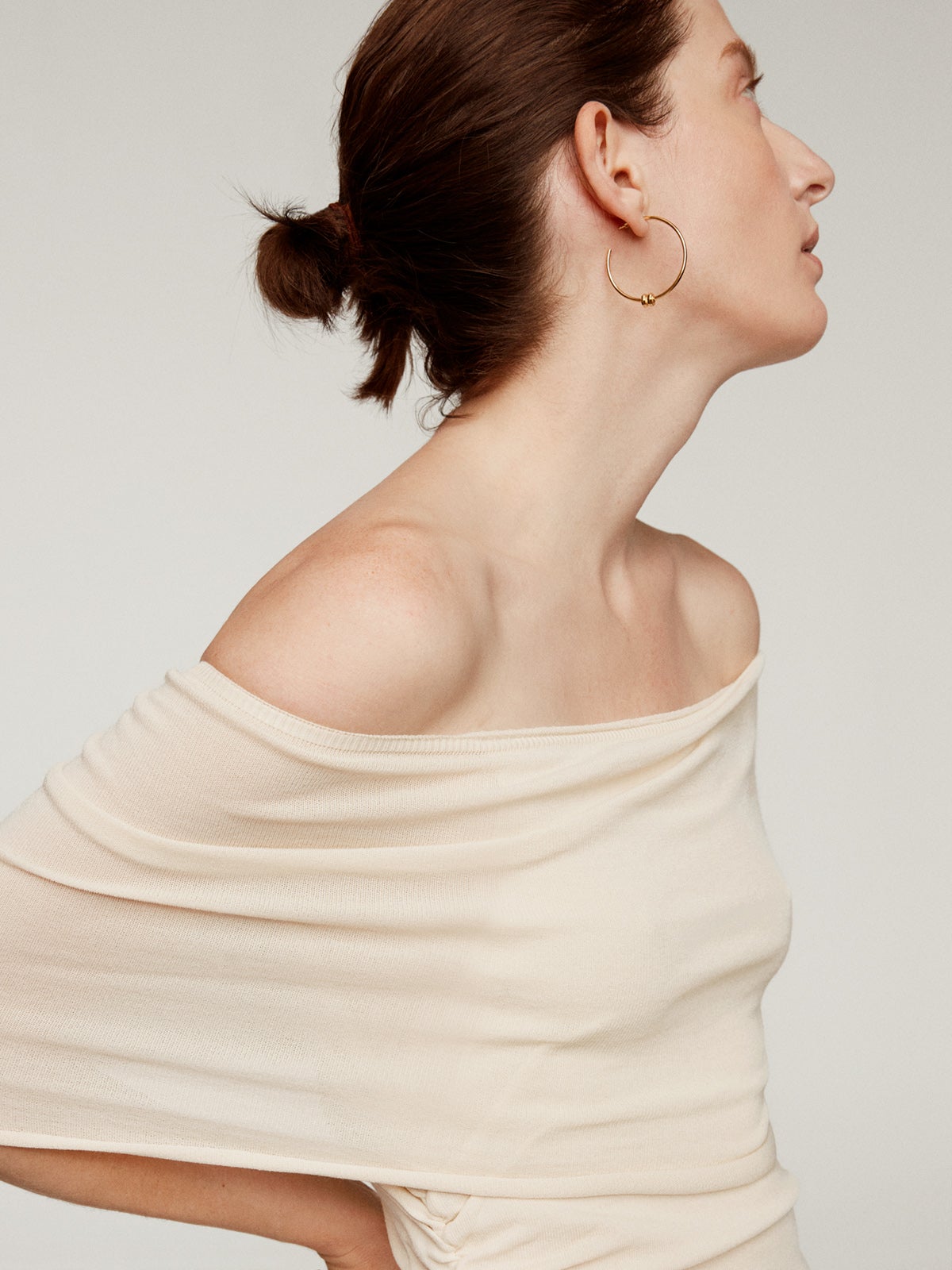 Pendientes de aro de plata 925 bañada en oro amarillo de 18K con motivo geométrico