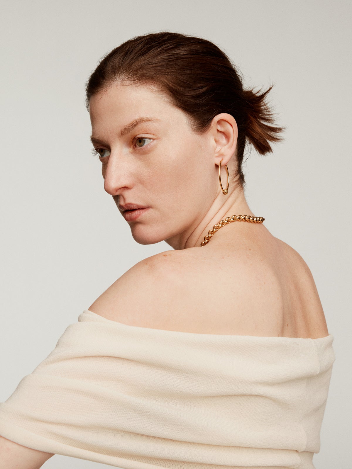 Pendientes de aro de plata 925 bañada en oro amarillo de 18K con motivo geométrico