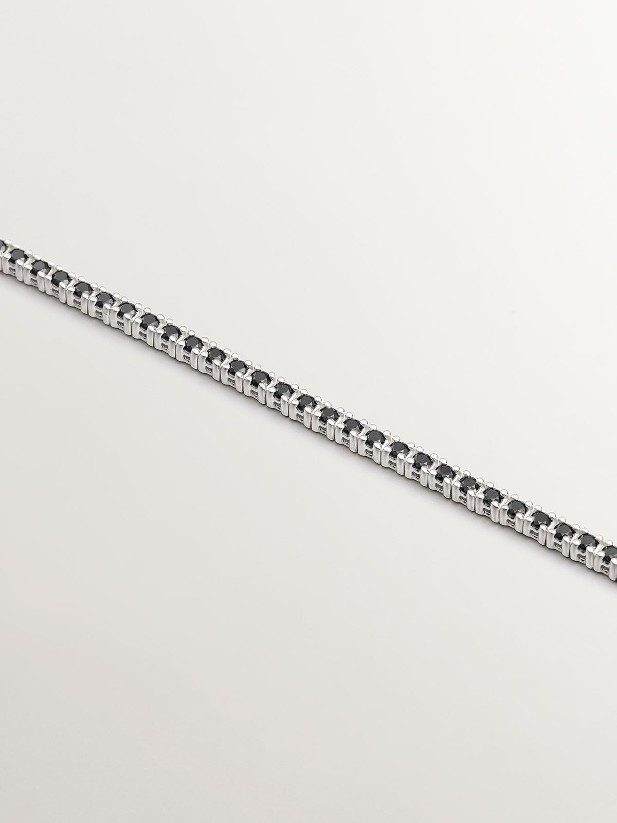 Pulsera de plata 925 bañada en oro amarillo de 18K con espinelas negras