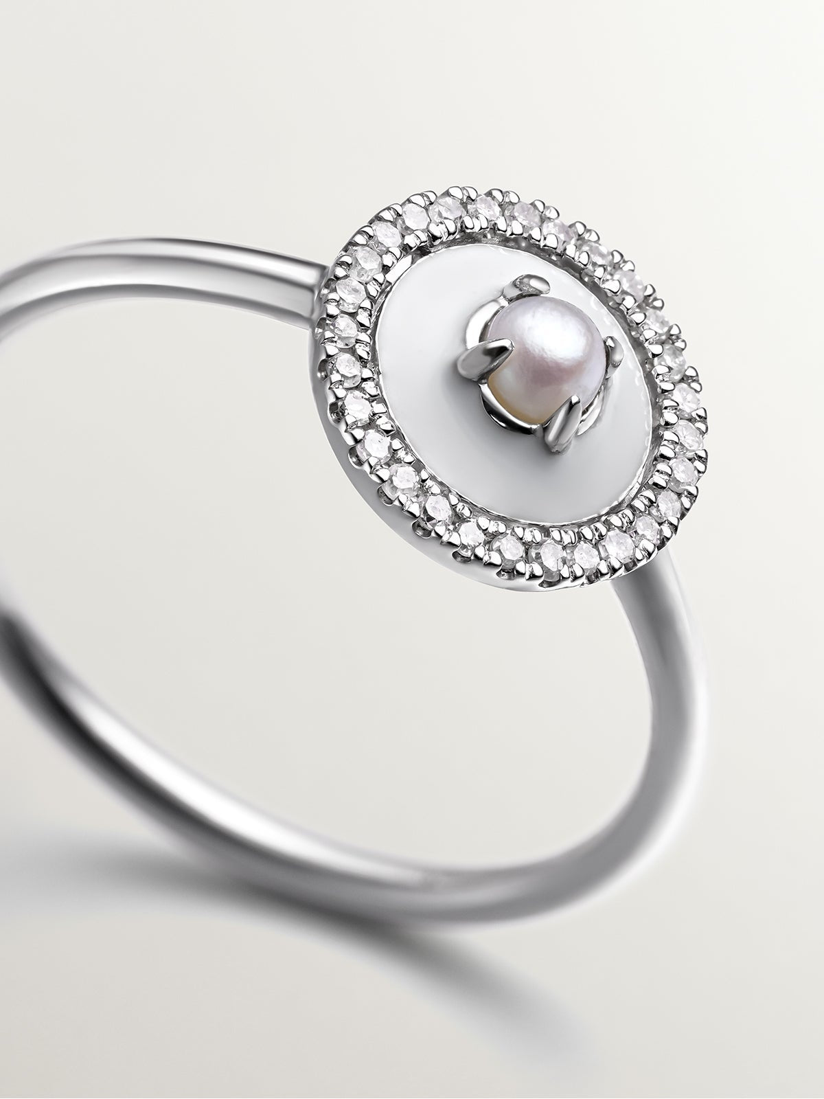 925 silver ring and 18K white gold with white pearl, white diamonds and gray enamel